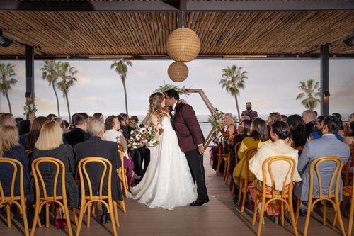 mobile - carousel-hero-element image-0