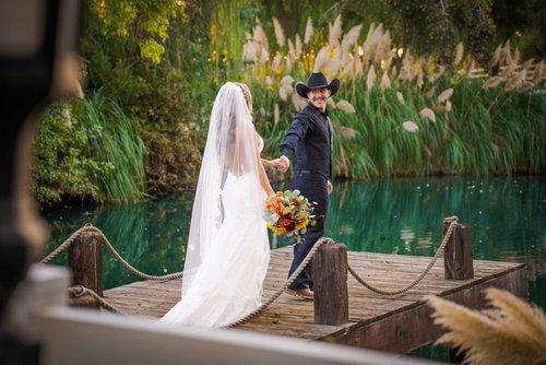 mobile - carousel-hero-element image-0